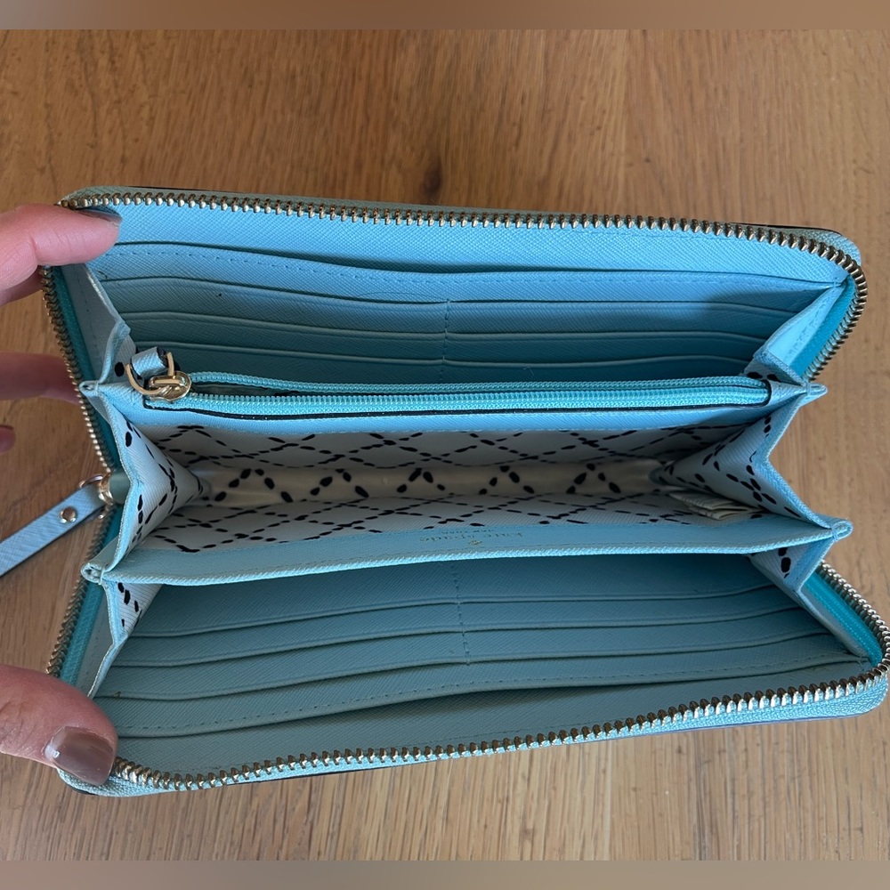 Kate Spade Wallet - Picture 3 of 3